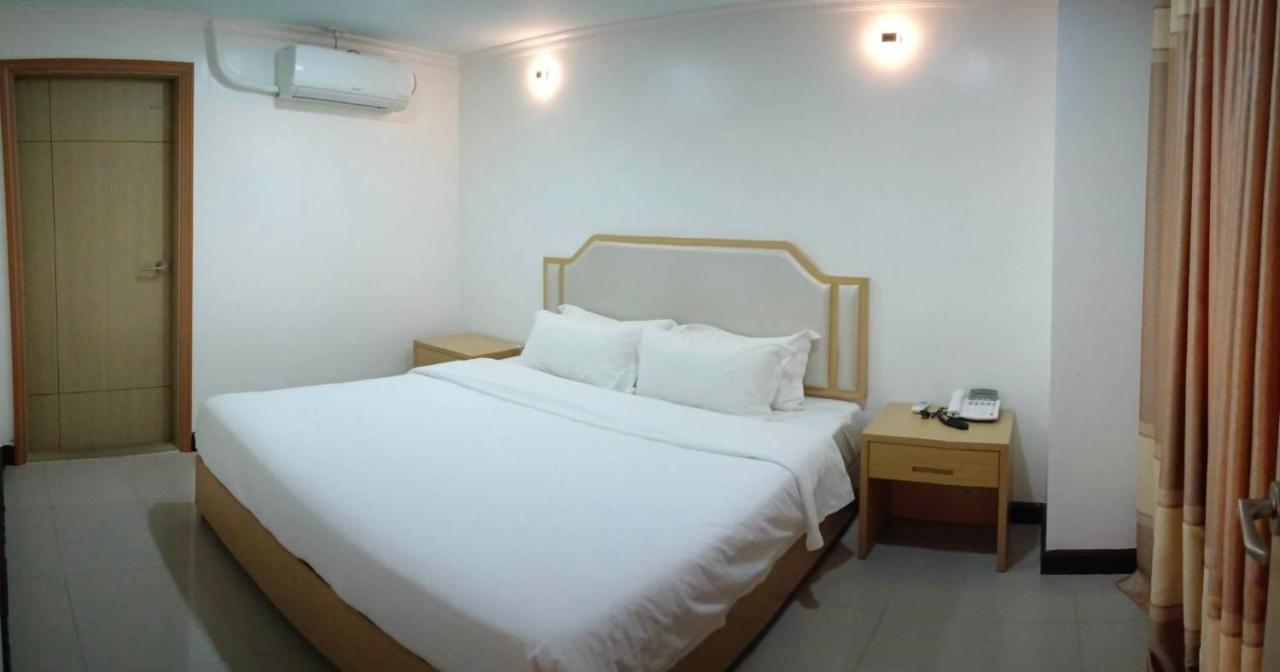 Punta Clark Hotel Clark Field المظهر الخارجي الصورة