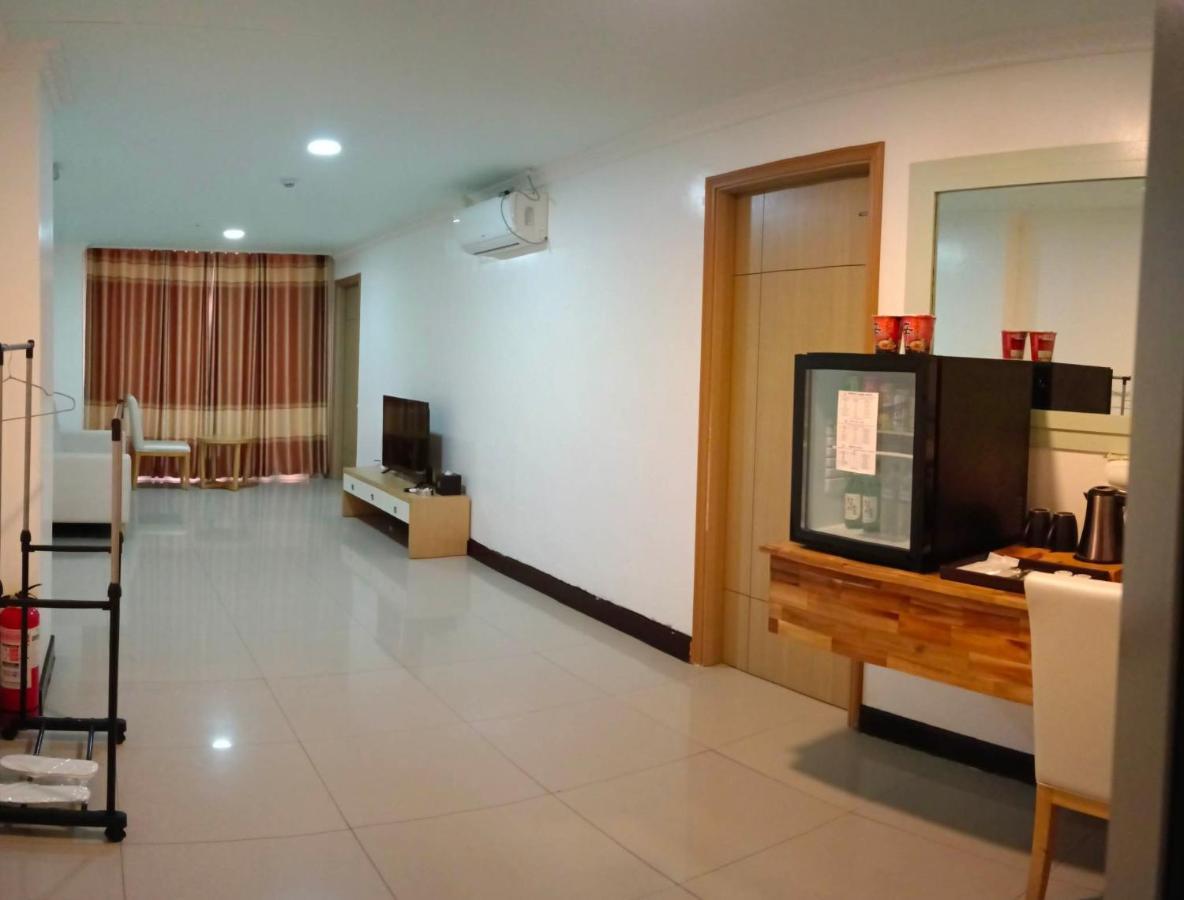 Punta Clark Hotel Clark Field المظهر الخارجي الصورة