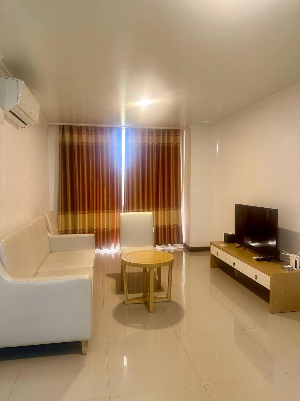 Punta Clark Hotel Clark Field المظهر الخارجي الصورة